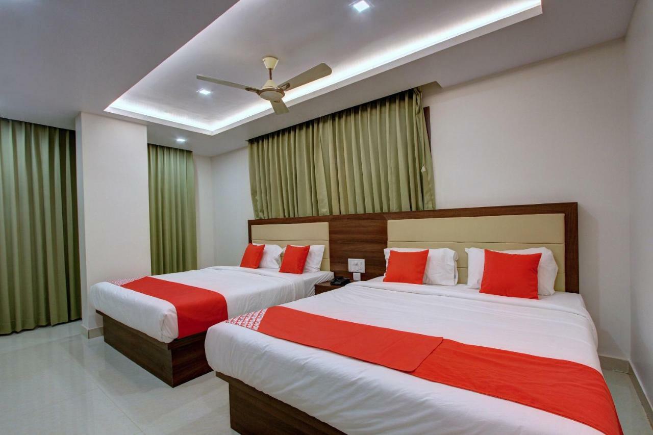 Hotel Ambika International Byndoor Bainduru Exterior photo